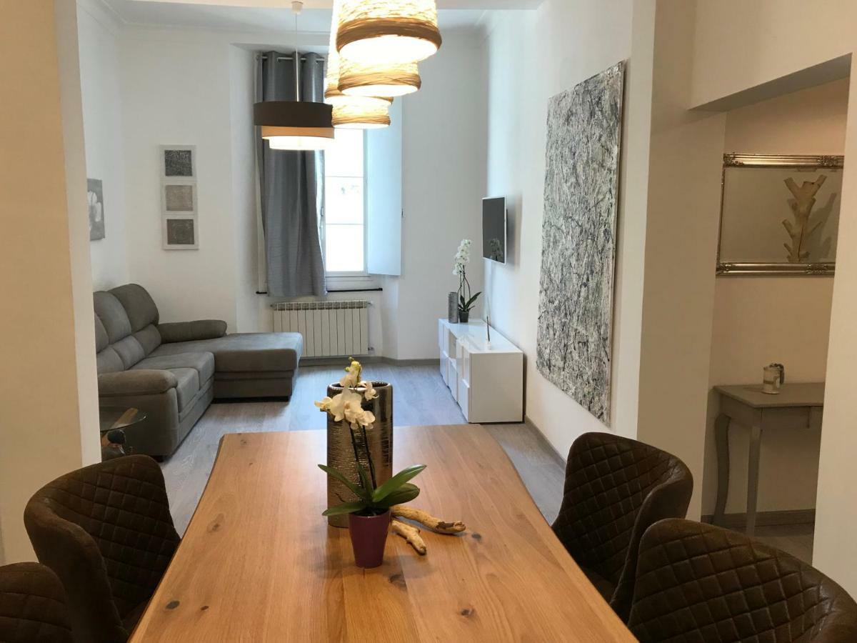 Lovely Apt Really Downtown - Free Private Parking Included! - Genoa Exterior photo