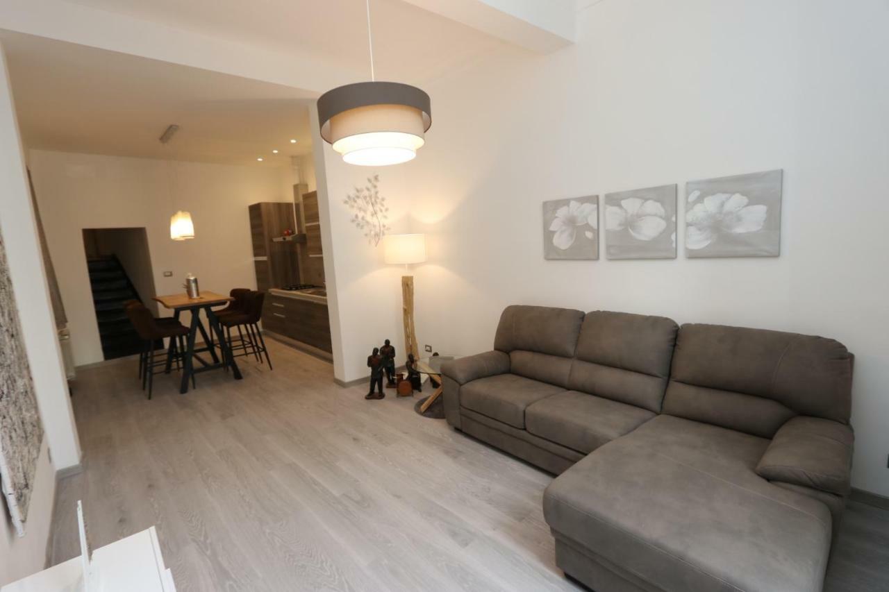 Lovely Apt Really Downtown - Free Private Parking Included! - Genoa Exterior photo